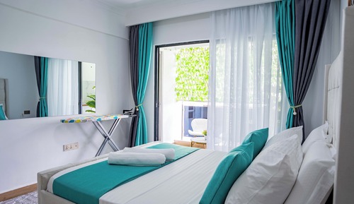 Apartamento superior, 1 habitación, balcón, vistas a la ciudad