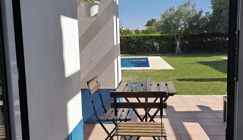 Habitación doble superior, vistas a la piscina