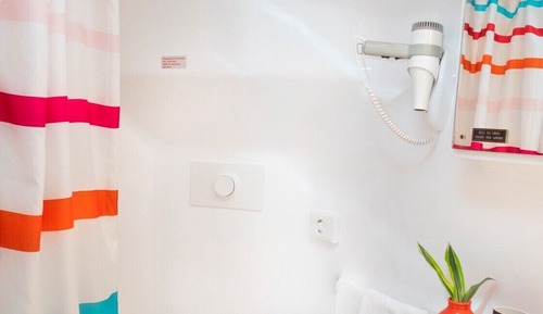 Habitación económica con 1 cama doble o 2 individuales