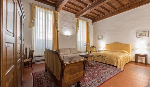 Extra Large Room