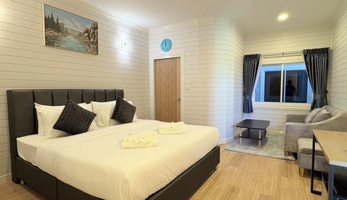 Superior King Room
