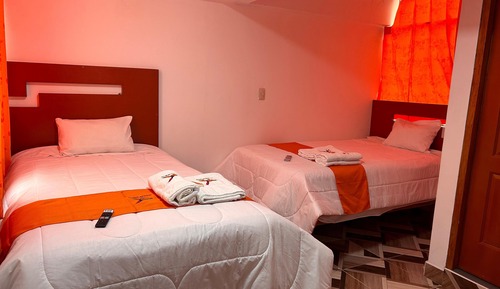 Habitación con 1 cama doble o 2 individuales