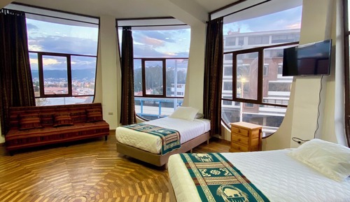 Habitación cuádruple familiar, vistas a la ciudad