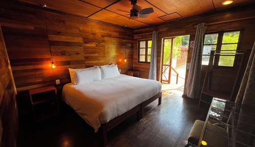 Cabaña Confort, 1 cama de matrimonio grande, balcón, vistas al jardín