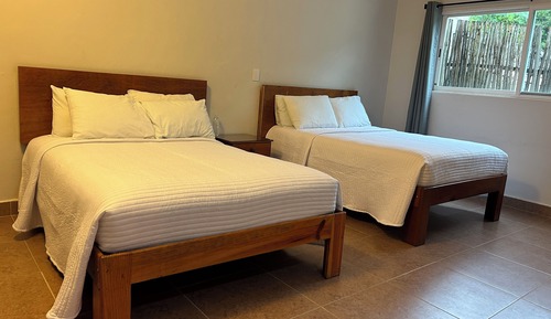 Habitación estándar doble, 2 camas dobles