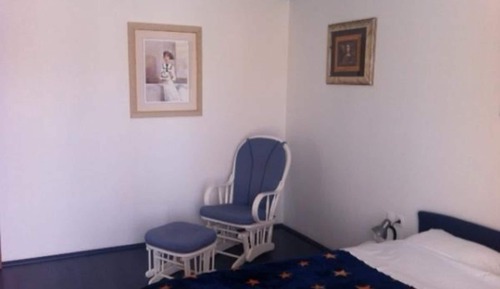 Apartamento (One Bedroom Apartment with Balcony)