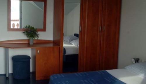 Apartamento (One Bedroom Apartment with Sea View)