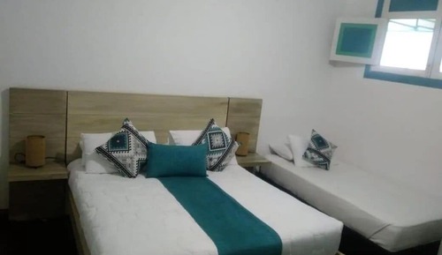 Habitación cuádruple básica, balcón