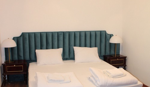 Habitación de lujo con 1 cama doble o 2 individuales, vistas a la montaña