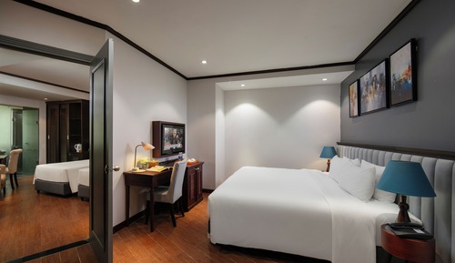 Connecting Rooms