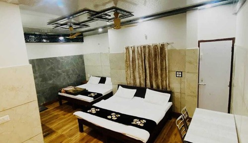 Habitación familiar doble, balcón