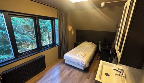 Habitación individual, baño privado