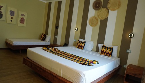 Habitación triple estándar, balcón, vistas al mar