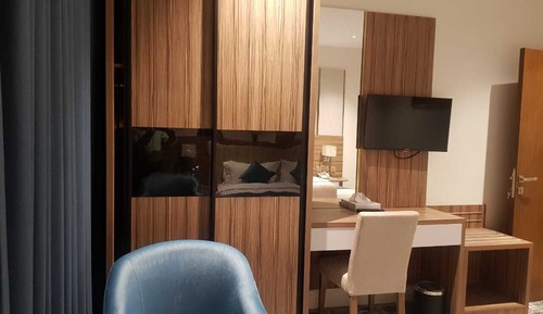 Suite Deluxe, 1 cama de matrimonio grande, vistas a la ciudad