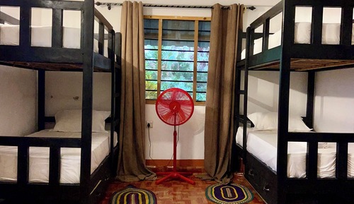 Dormitorio compartido económico, solo para mujeres