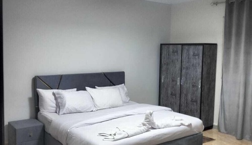 Habitación básica con 1 cama doble o 2 individuales