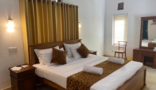 Habitación estándar, varias camas, balcón, vistas al jardín