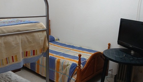 Dormitorio compartido, 1 habitación, patio, vistas al jardín