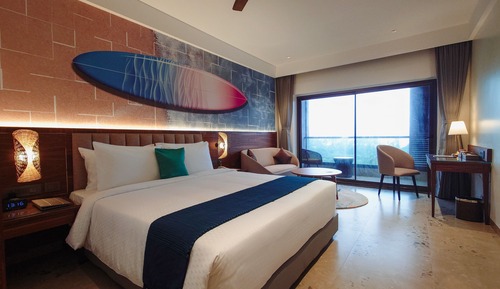 Valley Room