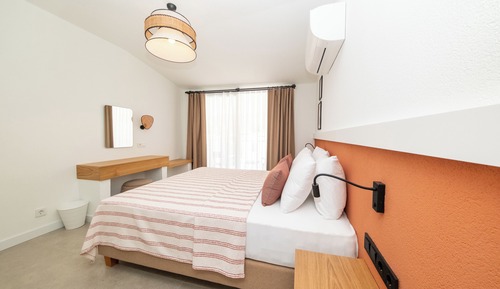 Apartamento Deluxe, 2 habitaciones, vistas a la piscina