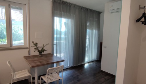 Habitación triple Premium, no fumadores, baño privado