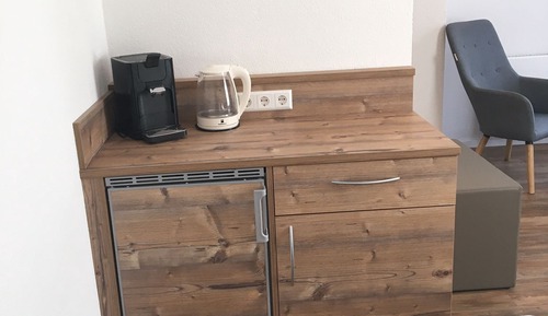 Habitación básica con 1 cama doble o 2 individuales