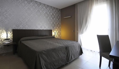 Habitación con 1 cama doble o 2 individuales