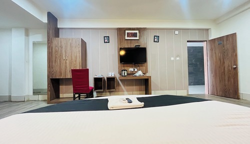 Luxury Suite