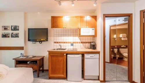 Suite estudio, 1 cama de matrimonio, bañera de hidromasaje, vistas a la montaña ( Cascade - 417)