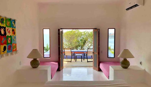 Villa, 4 habitaciones, piscina privada, vistas a la playa