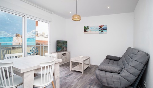 Apartamento, 3 habitaciones, balcón, vistas al parque
