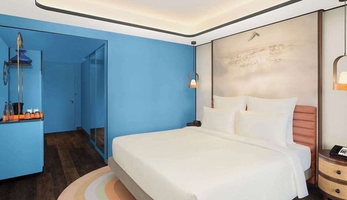 Habitación superior, 1 cama doble, balcón