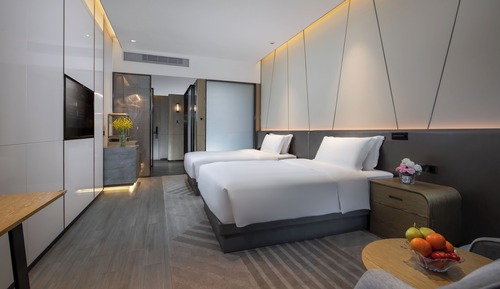 Habitación básica con 1 cama doble o 2 individuales, vistas a la ciudad