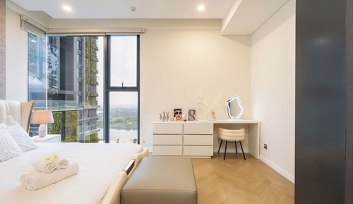 Apartamento familiar, 3 habitaciones, balcón, vistas al río