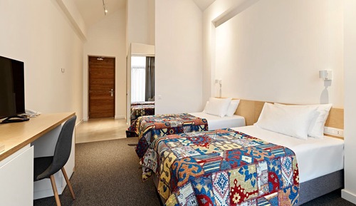 Habitación Deluxe con 2 camas individuales, balcón
