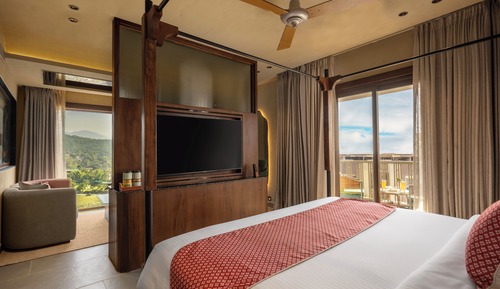 Aura Suite with Balcony