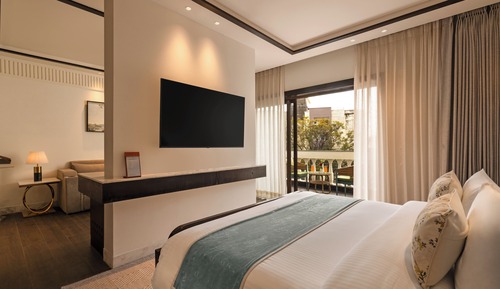 Suite, 1 cama de matrimonio grande, balcón, vistas a la ciudad