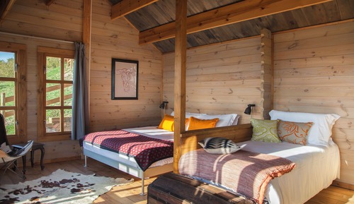 Room, Hill View