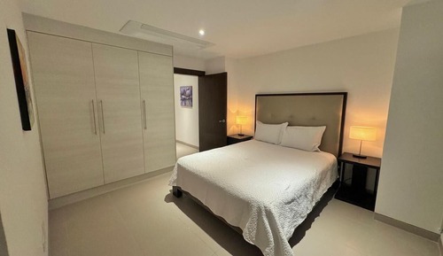Apartamento clásico, 3 habitaciones, vistas al mar