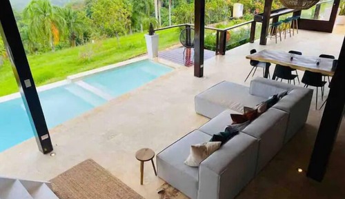 Villa superior
