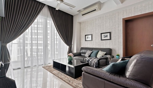 Apartamento ejecutivo, 2 habitaciones, balcón