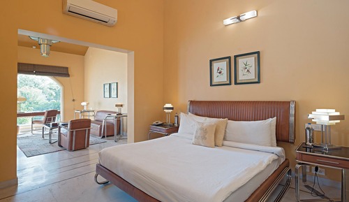 Habitación con 1 cama doble o 2 individuales, piscina privada