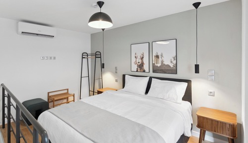 One-Bedroom Comfort Suite