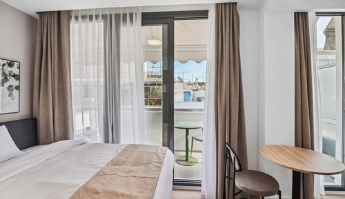 Comfort Single Suite with Balcony