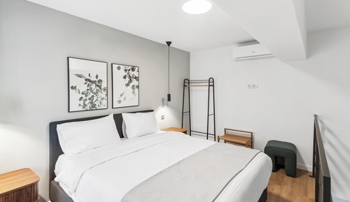 One-Bedroom Suite