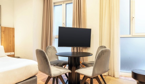 One-Bedroom Apartment Wheelchair Access