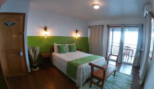 Habitación Confort doble, balcón, vistas al mar