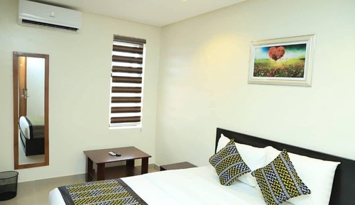Habitación Confort, balcón, vistas a la ciudad