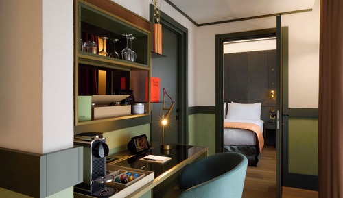 Suite (Milano)