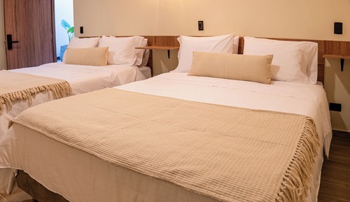 Habitación cuádruple básica